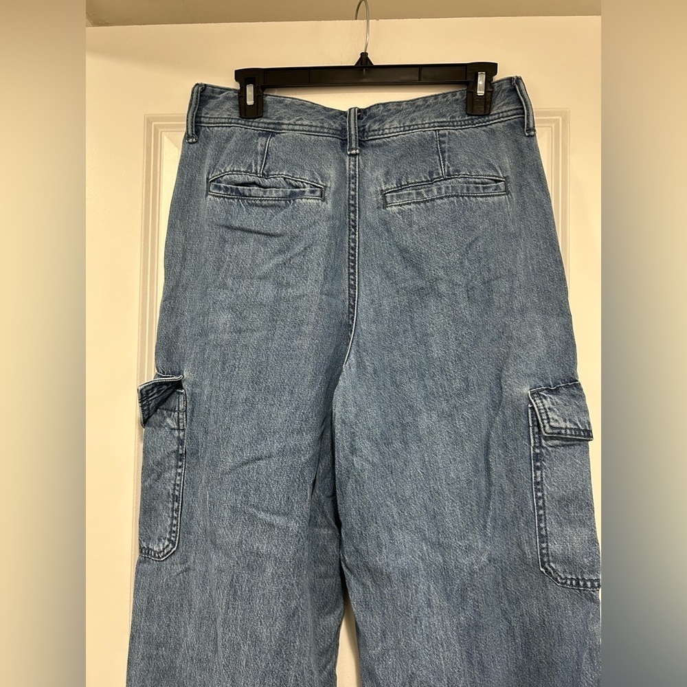 Universal Thread Cargo Denim Jeans - Picture 5 of 7